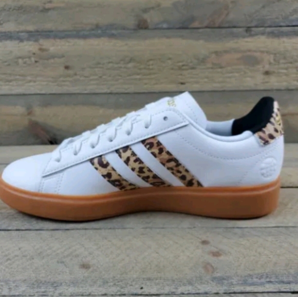 adidas Grand Court 2.0 Women's Casual Tennis Shoes White/Animal Print - Picture 5 of 8